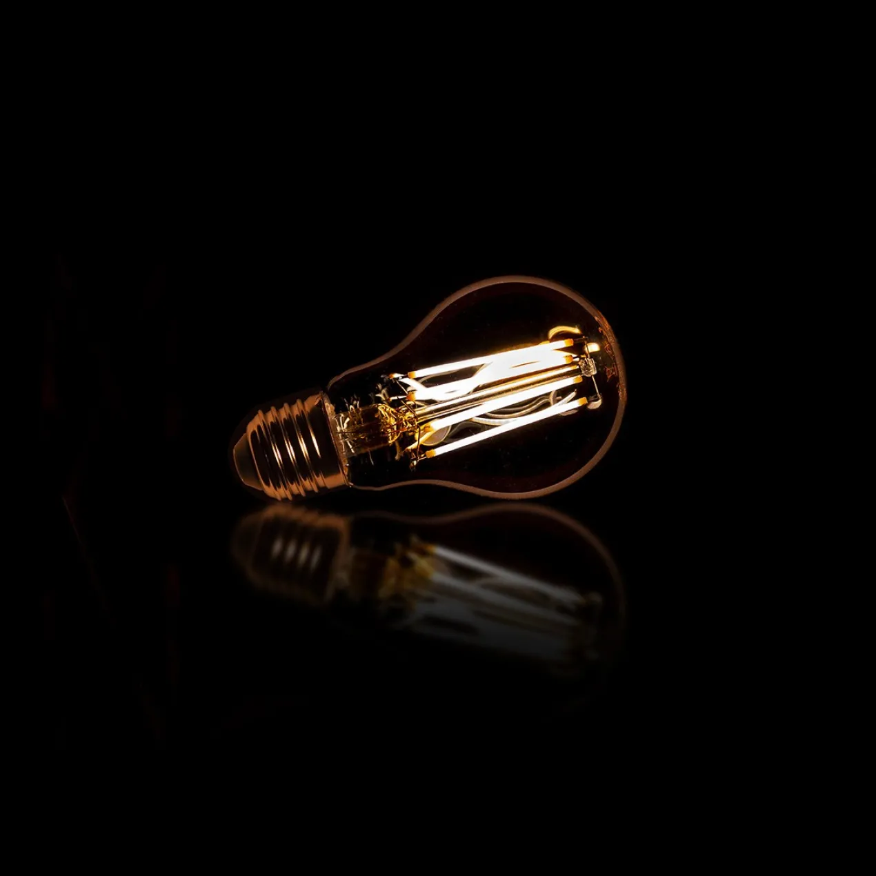 Lamp I- LED filament peer