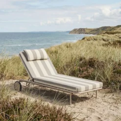 Ligbed Mollis sunbed taupe