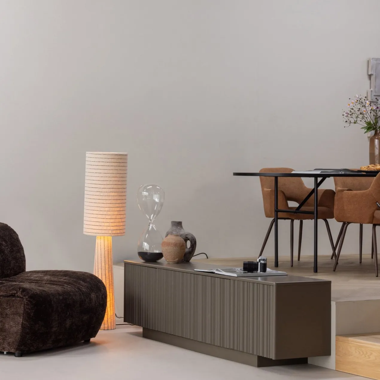 Loft vloerlamp metaal/boucle naturel met strepen 130xo30 cm
