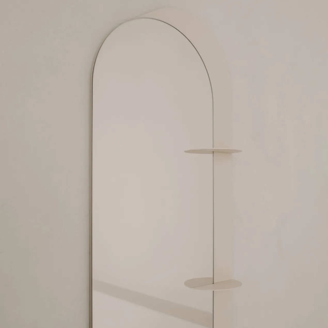 Mirror °02 Sand