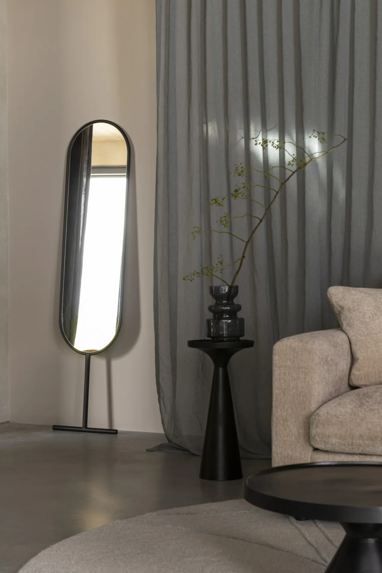 Mirror tess black