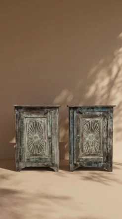 Nachtkastje uniek snijwerk - set van 2