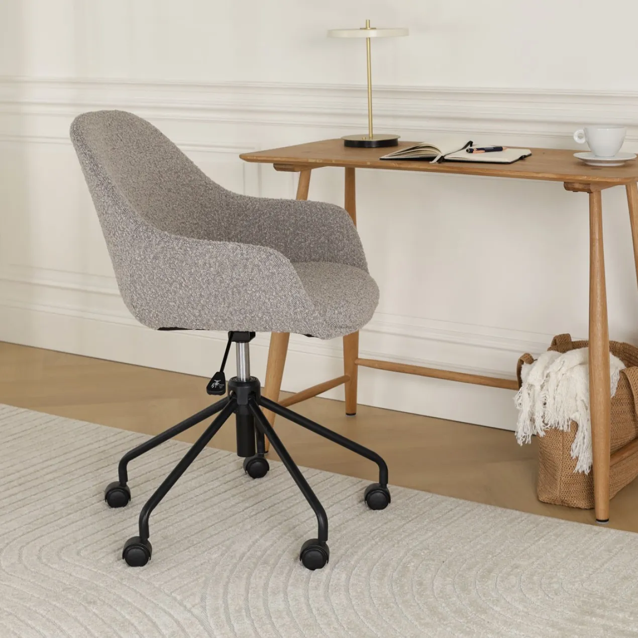 Nout-Mae bureaustoel bouclé taupe - zwart onderstel