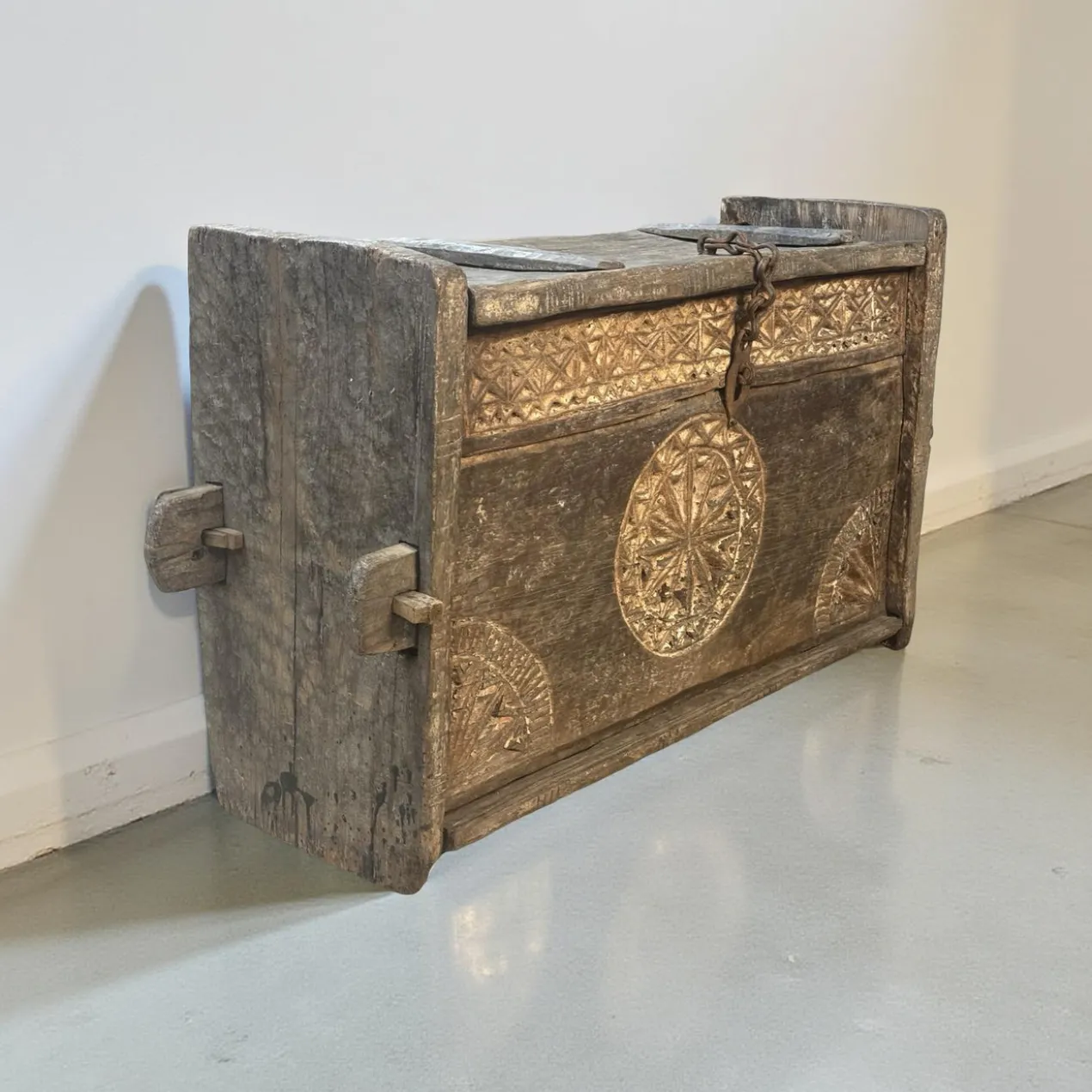 Opbergkist Himachal primitieve box uniek