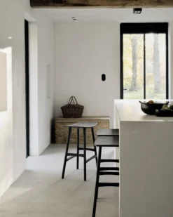Osso hoge kruk 65 - eiken - cognac leer