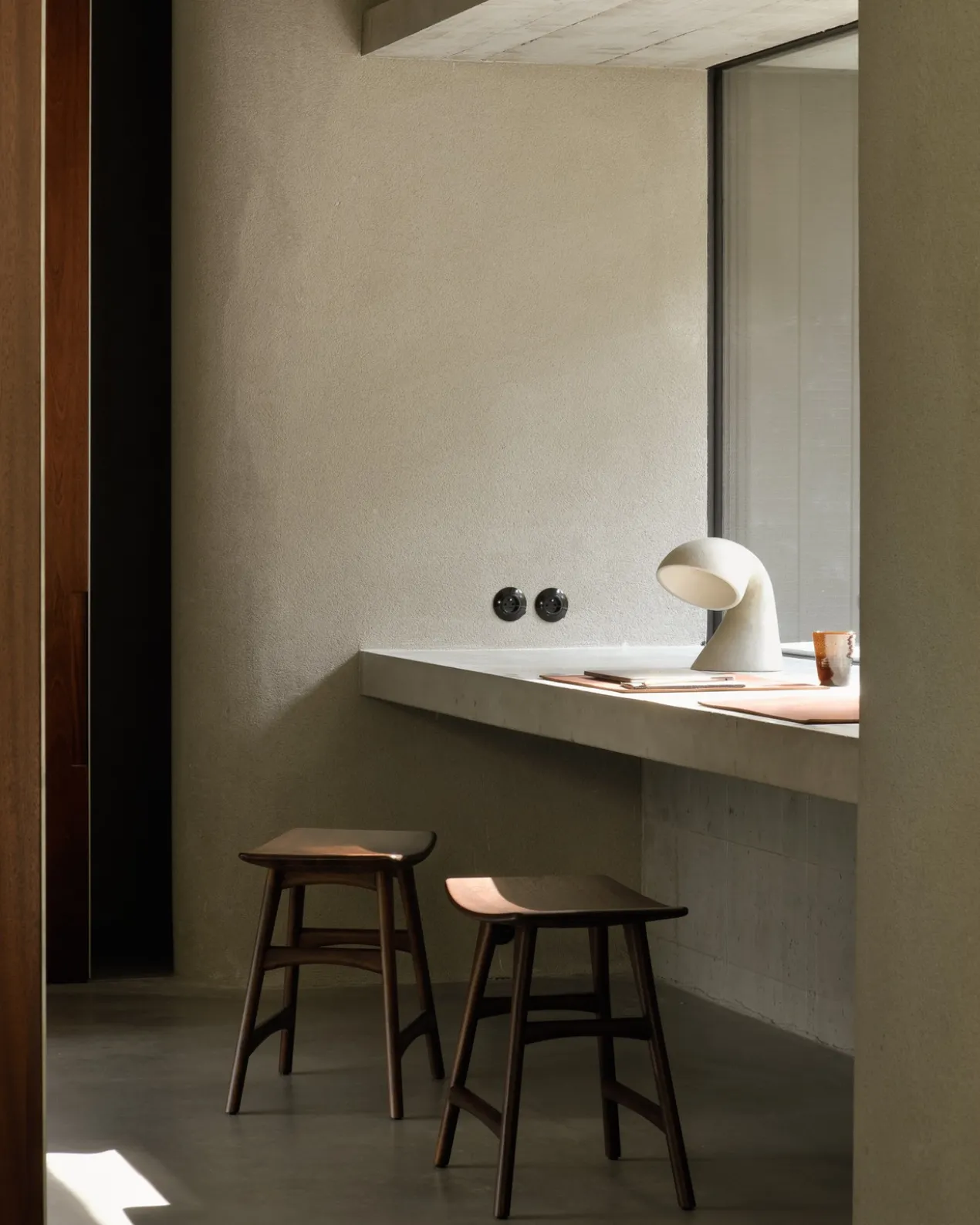 Osso kruk - bruin teak/zwart leer