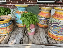 Oude pot handbeschilderd H31 cm