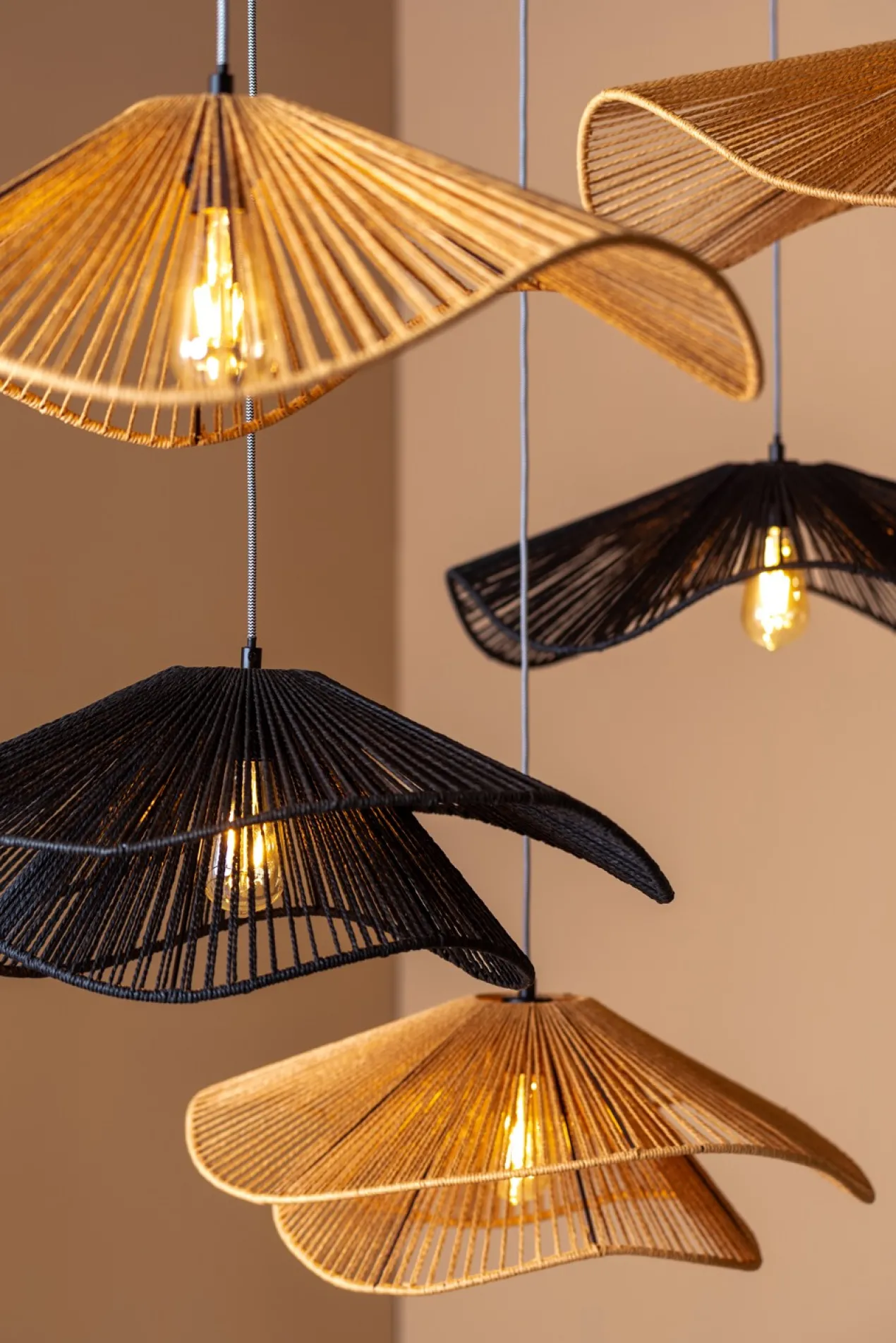 Pendant lamp Sombra double paper rope black