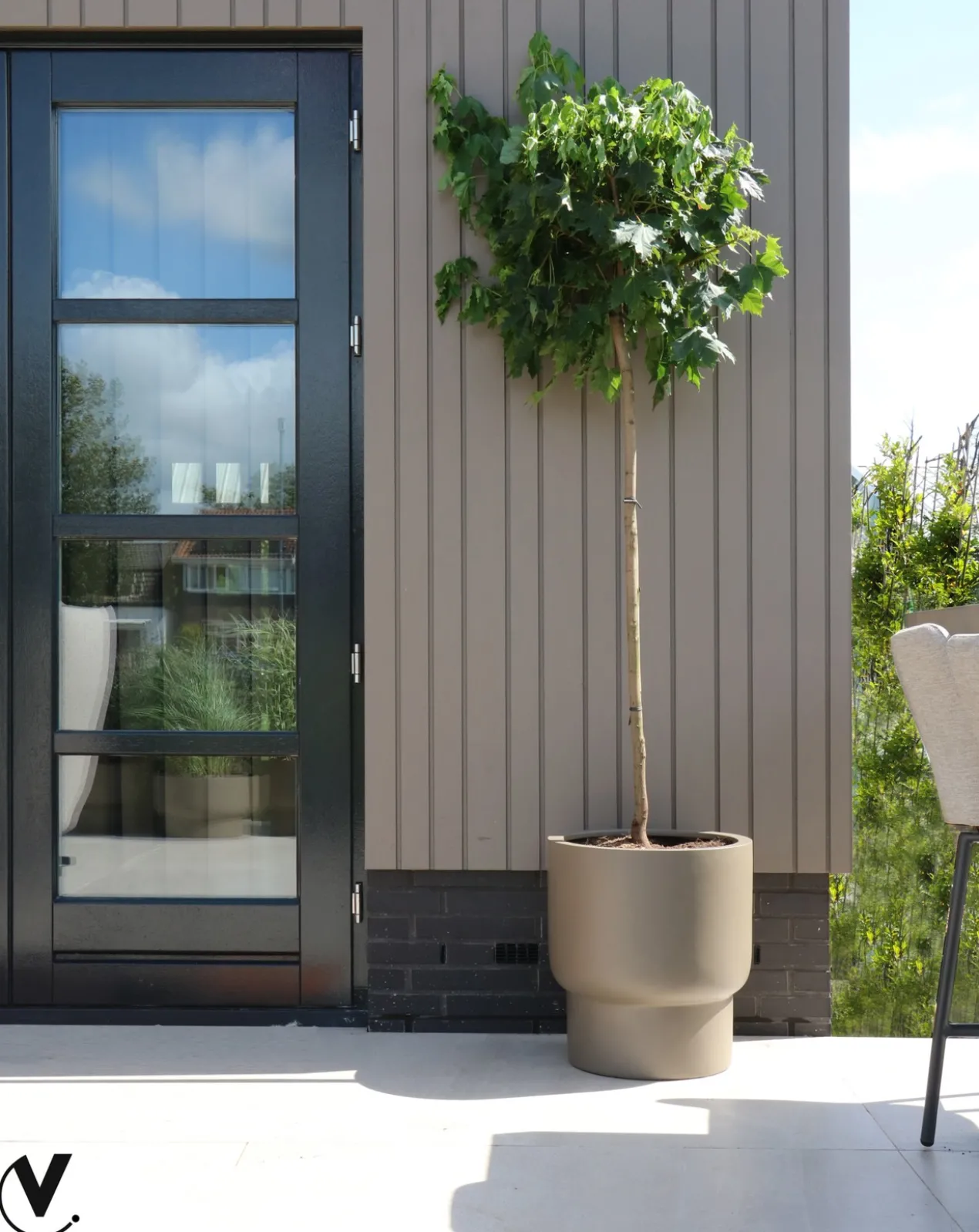 Plantenpot Roskilde L taupe Ø54 x H60cm