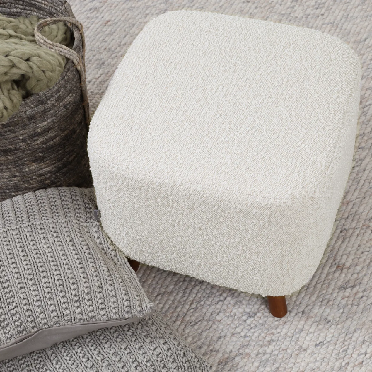 Poef Julia boucle beige