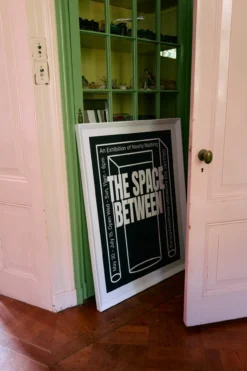 Poster Framed between space 87x118 cm