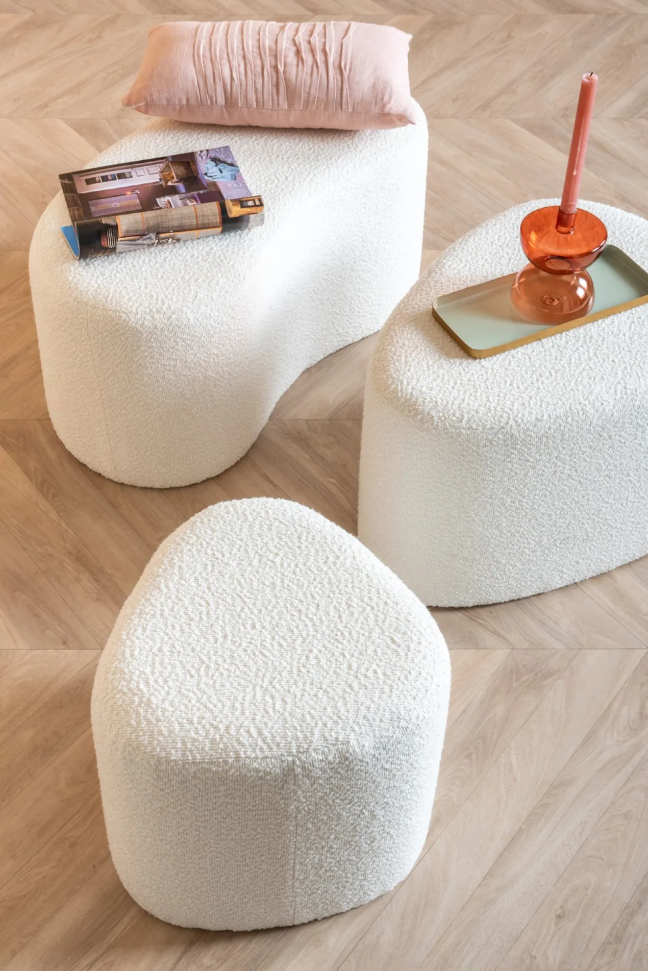 Pouf Ada organic large bouclé off white