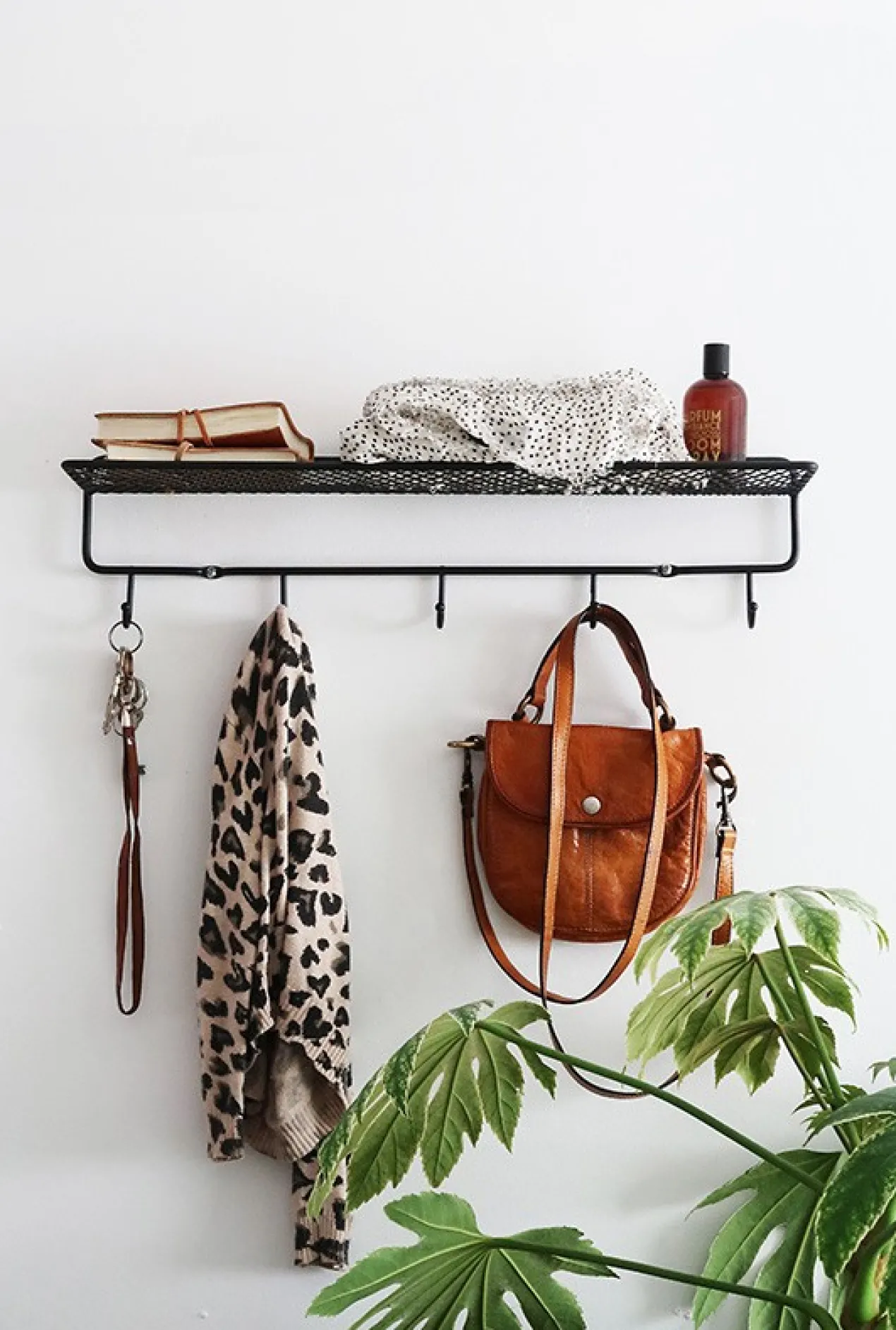Puhlmann Coatrack Frame-60