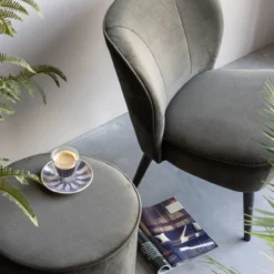 Sara poef hoog velvet warm groen 46xo46