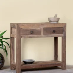Sidetable Aatreya