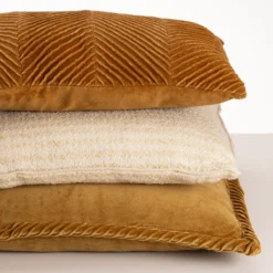 Sierkussen Cord piping velours gold 45x45 cm