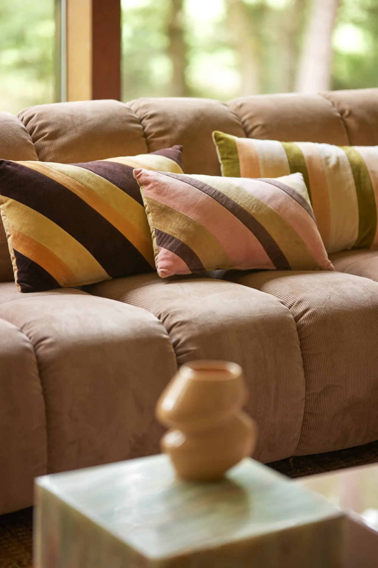 Sierkussen Striped velvet Fame 60x35 cm