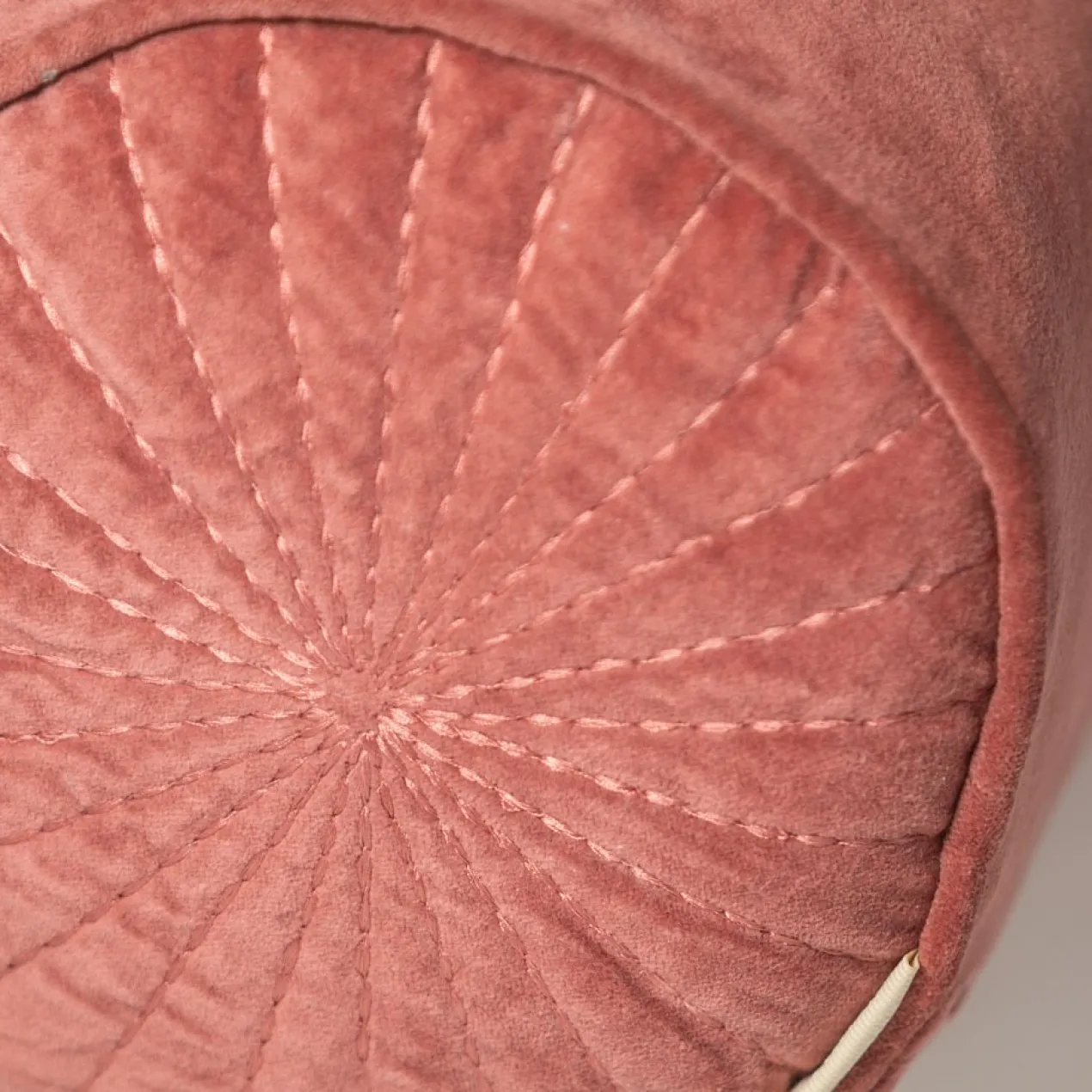 Sierkussen velours bolster mineralred