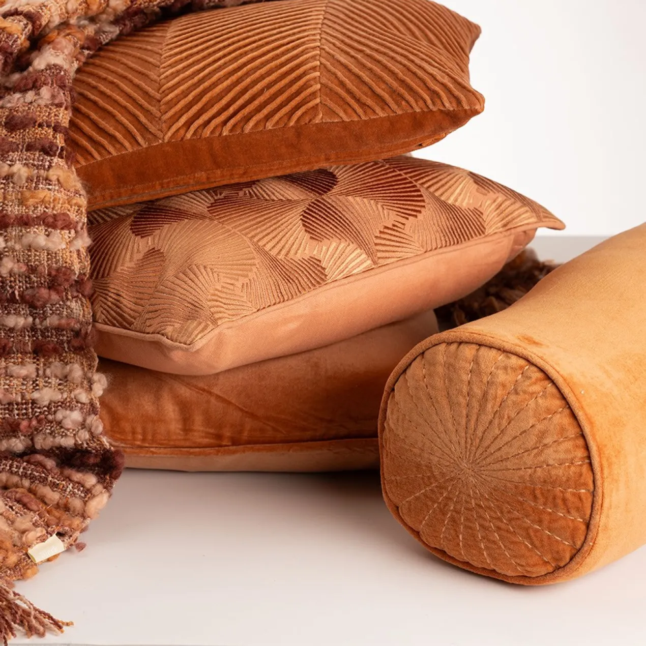 Sierkussen velours bolster orangebrass