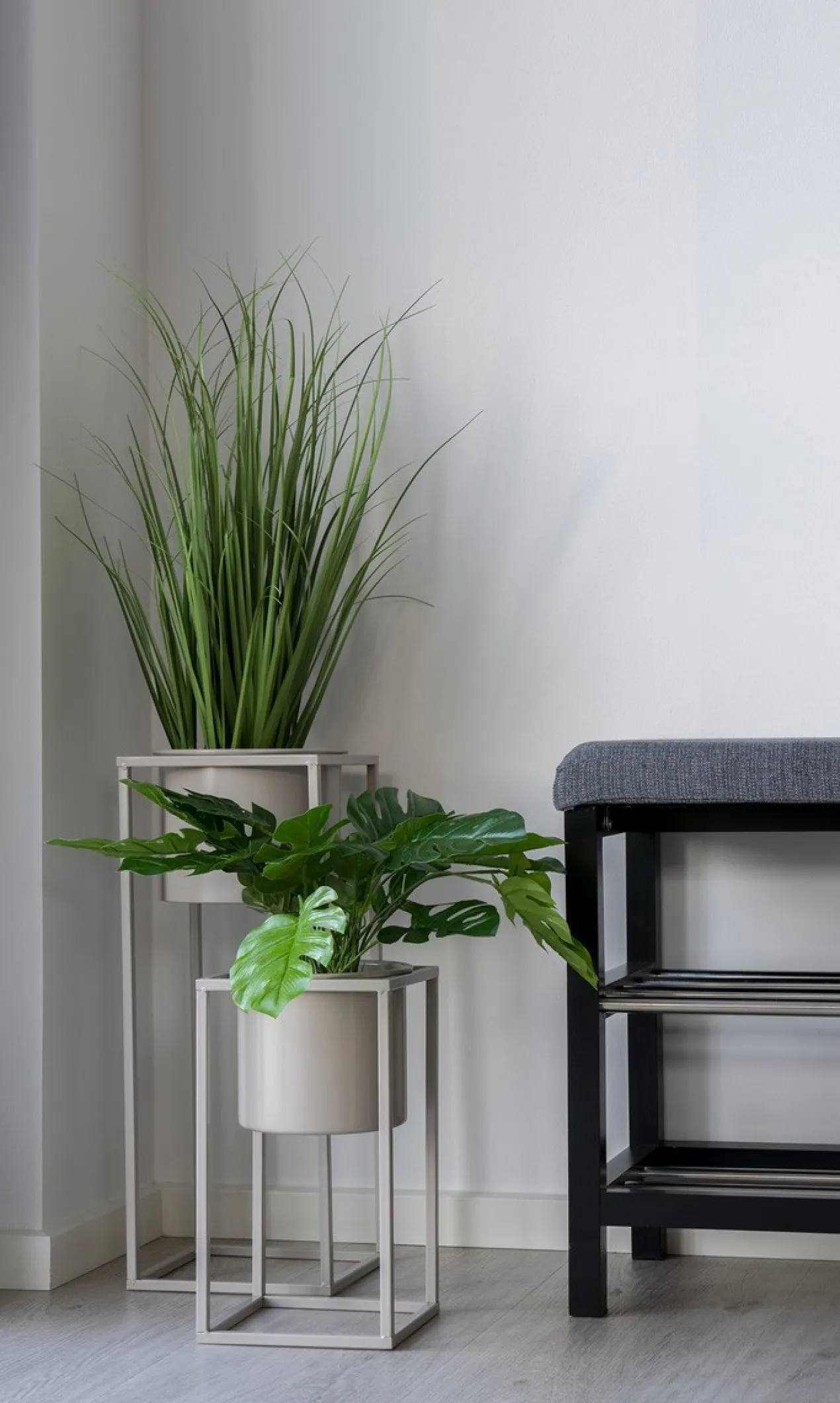 Staande plantenpot Finnley (set van 2) Finnley staande bloempot beige - set van 2