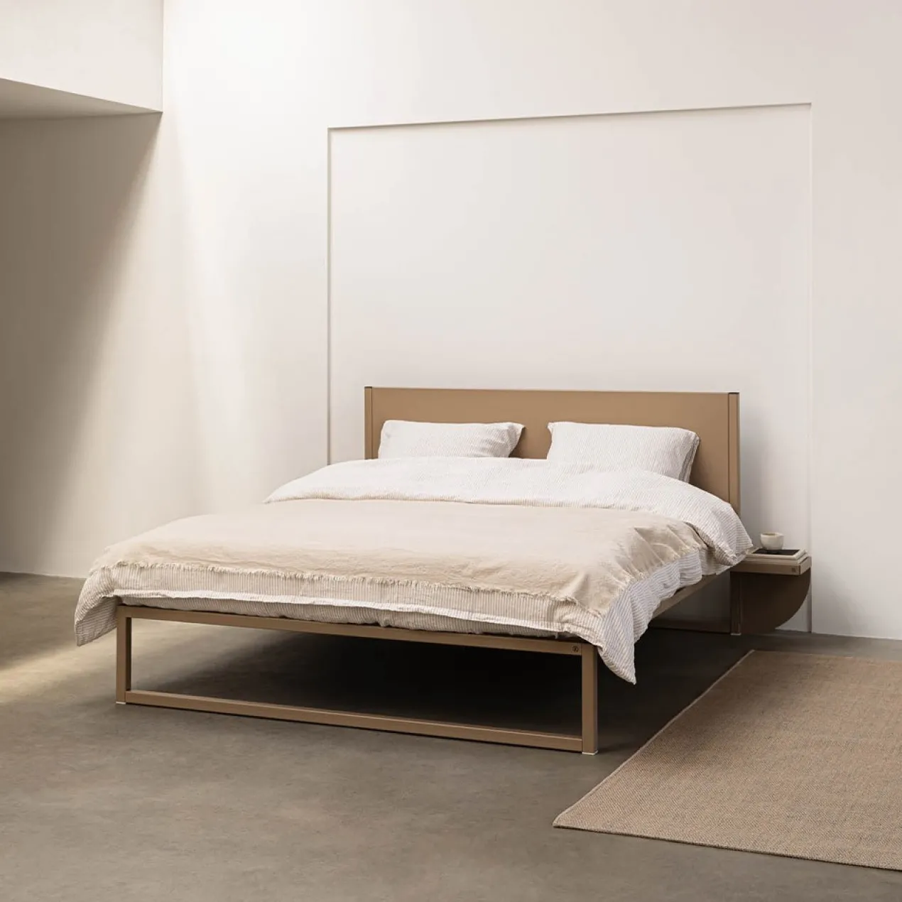 Stalen bedframe °01 | Clay 160 x 200 cm