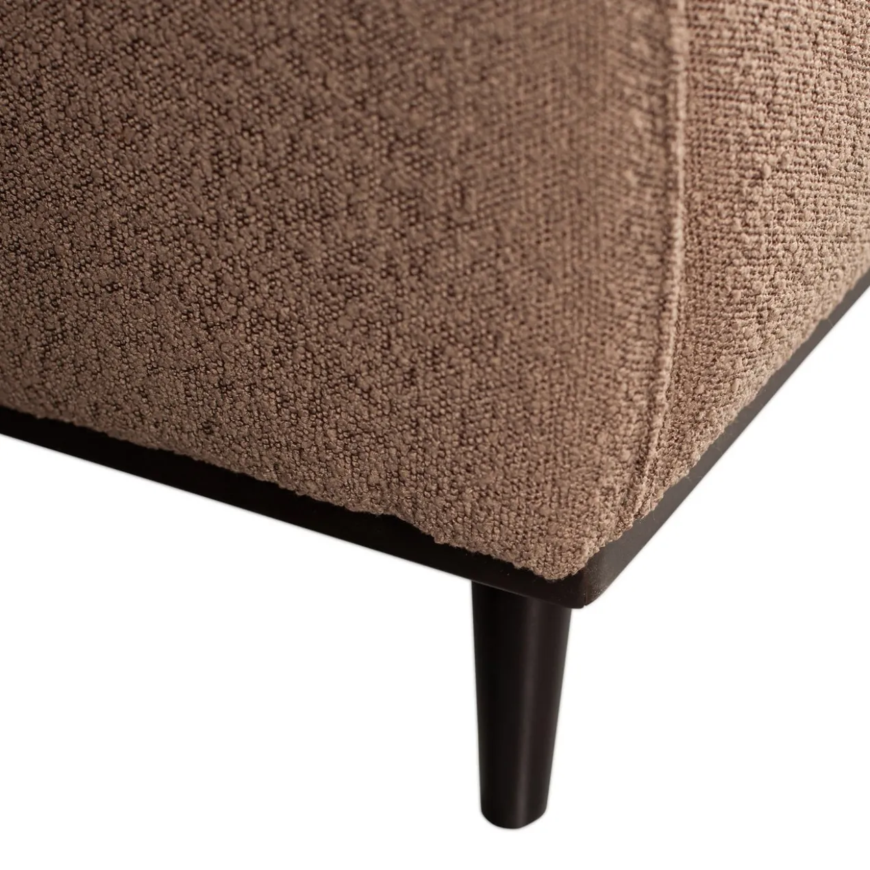 Statement fauteuil met arm boucle nougat