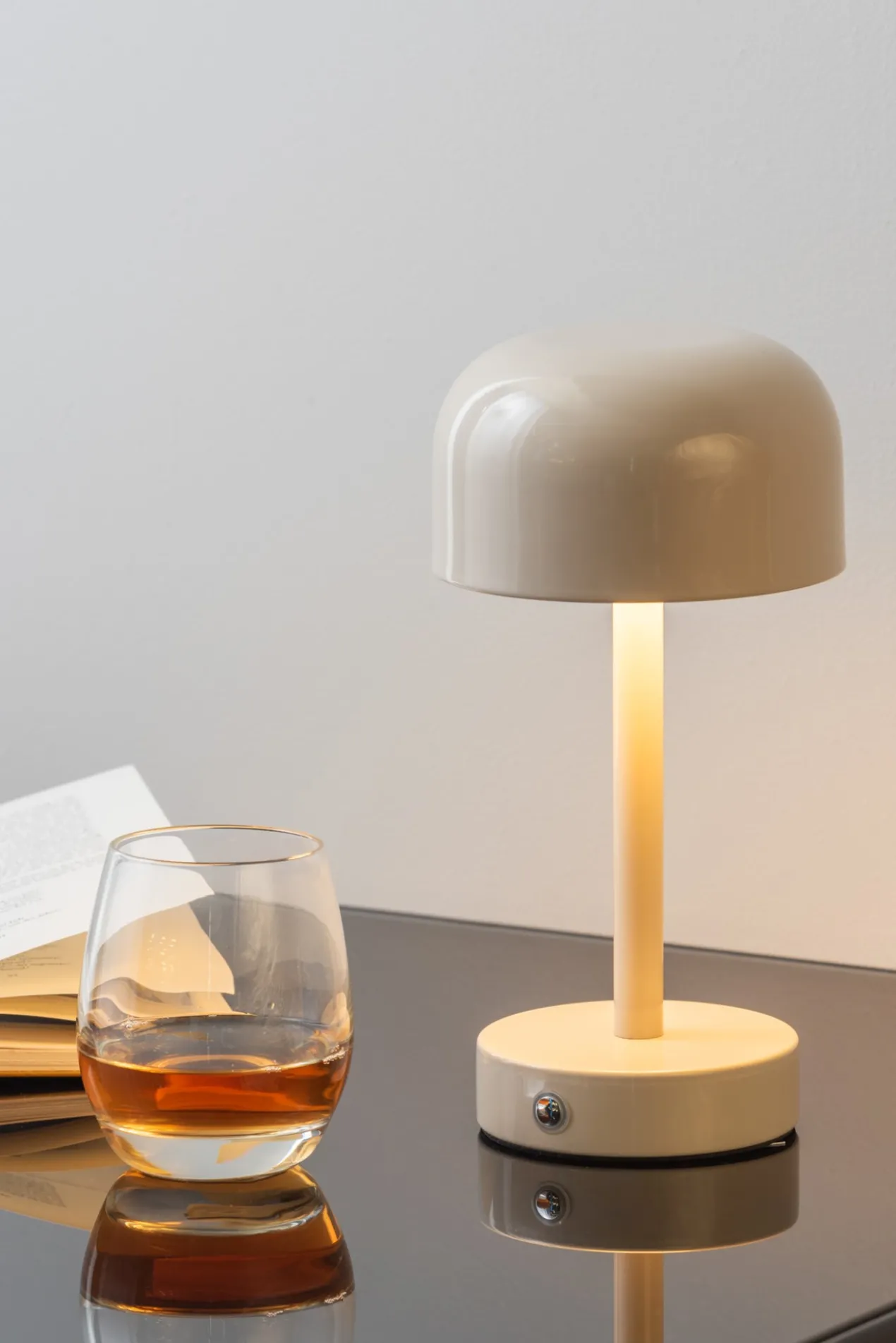 Table lamp James LED iron shiny jungle green