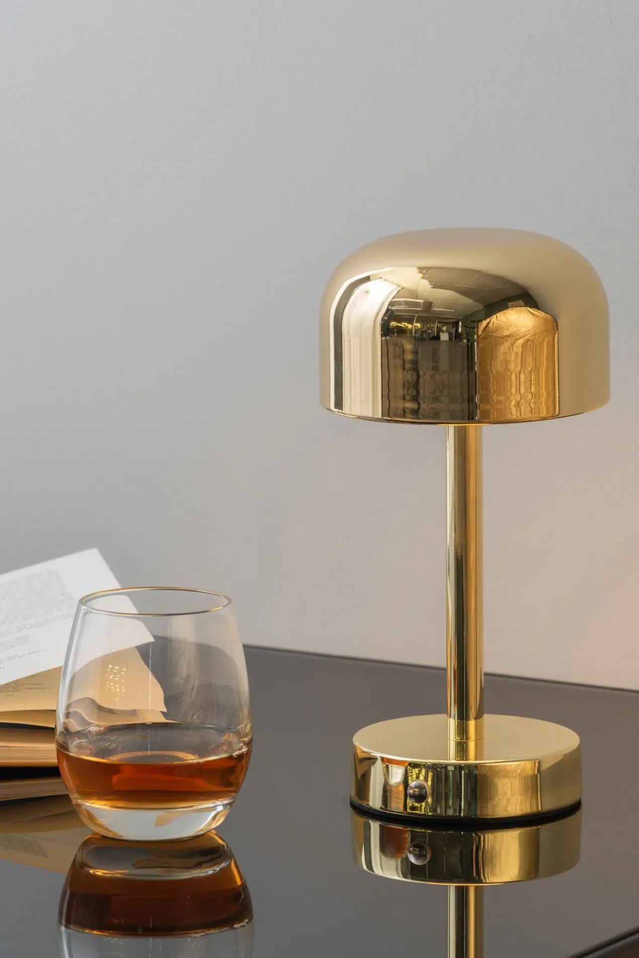 Table lamp James LED iron shiny jungle green