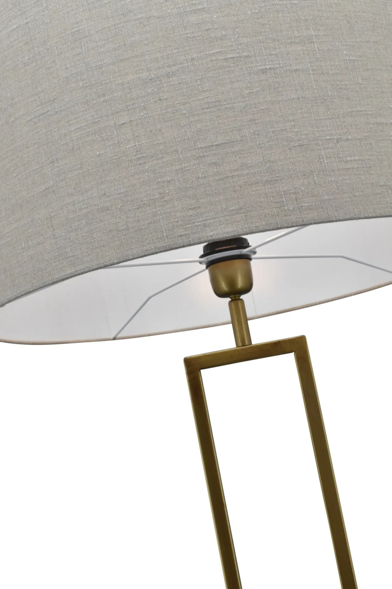 Tafellamp Veneto klein brons + kap 30/30/20 Linnen naturel ( witte binnenkant )