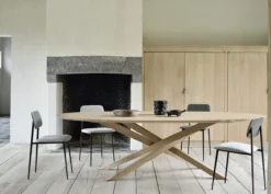 Tafel Mikado ovaal - 267X138 - eiken