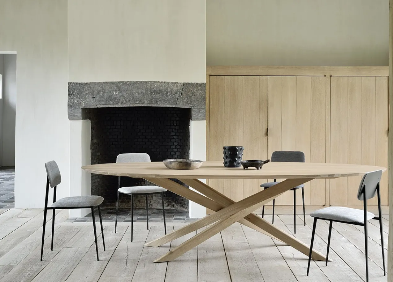 Tafel Mikado ovaal - 267X138 - eiken