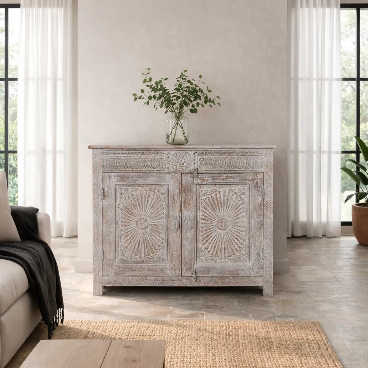 Thanjavur - Handgesneden Mangohouten Dressoir