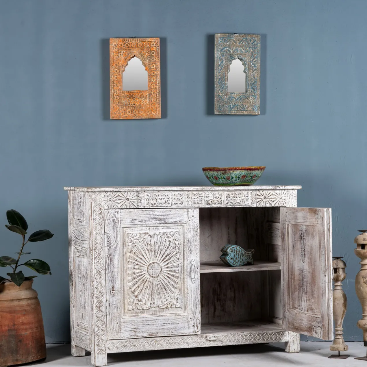 Thanjavur - Handgesneden Mangohouten Dressoir