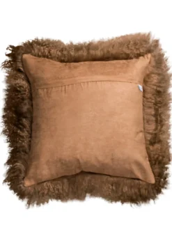 Tibet sheepskin kussen karamel 45x45