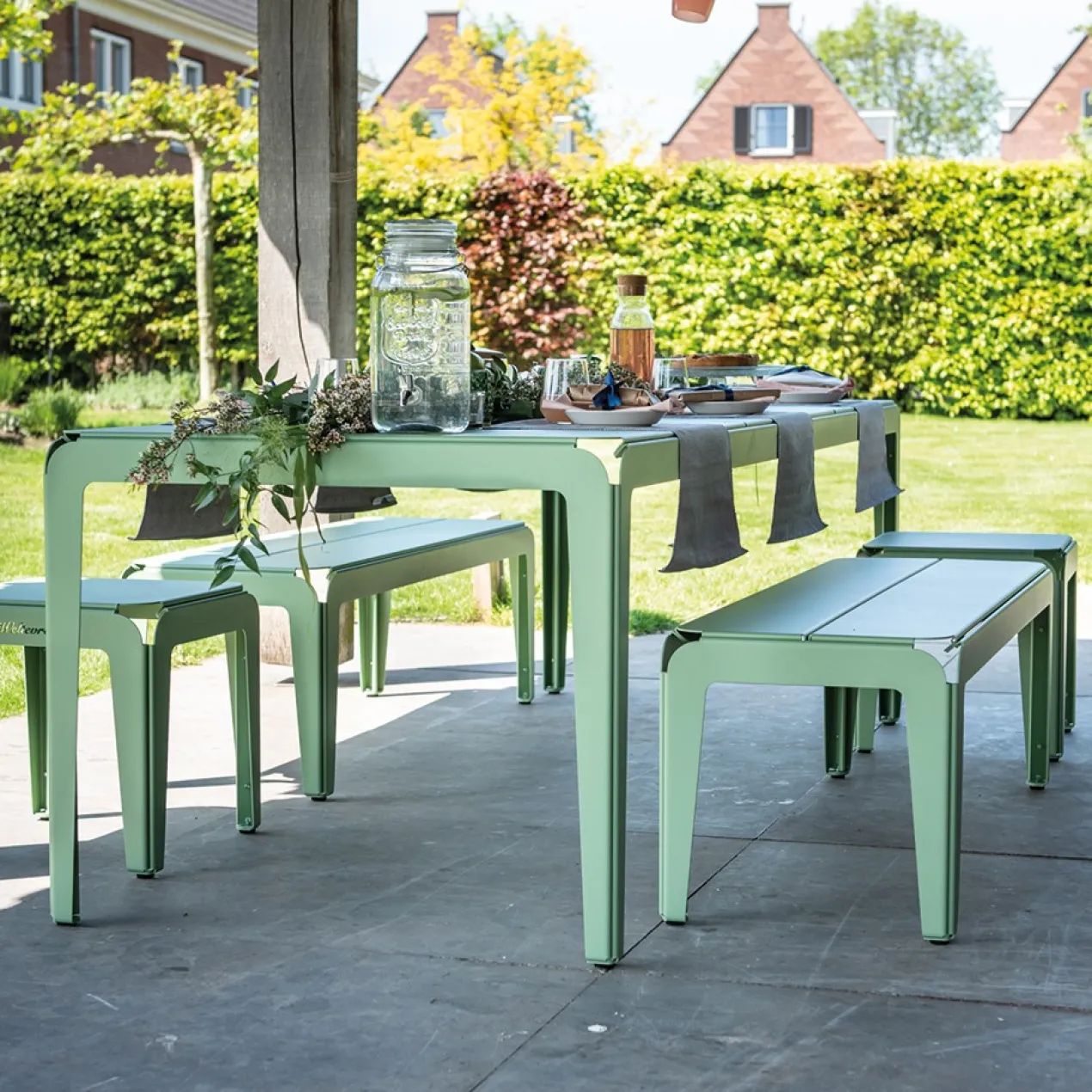Tuinbank Bended Bench 140 grey blue