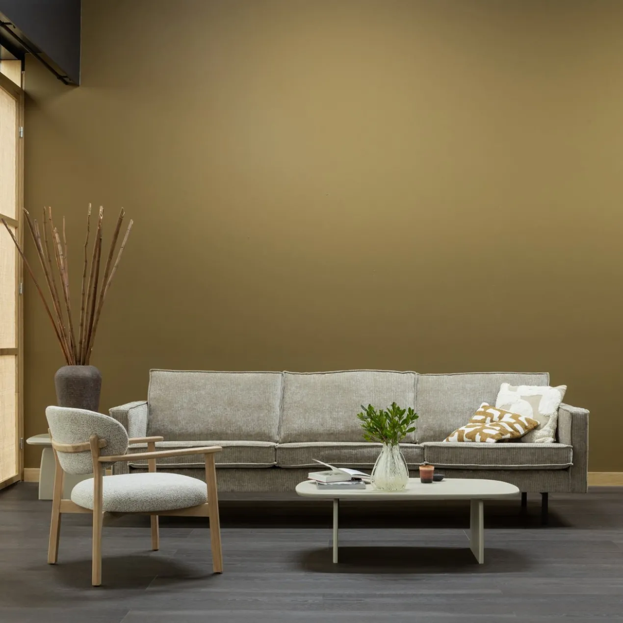 Udar fauteuil naturel met houten frame naturel