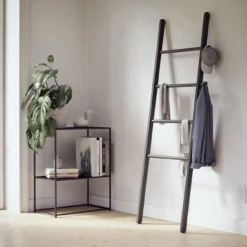 Umbra decoratieve ladder Leana zwart