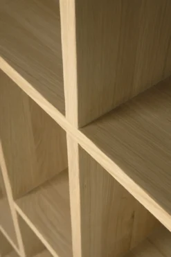 Vakkenkast M Rek - eiken geolied - 104x30x219 cm