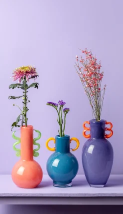 Vase Fiesta glass medium bright pink, green handles