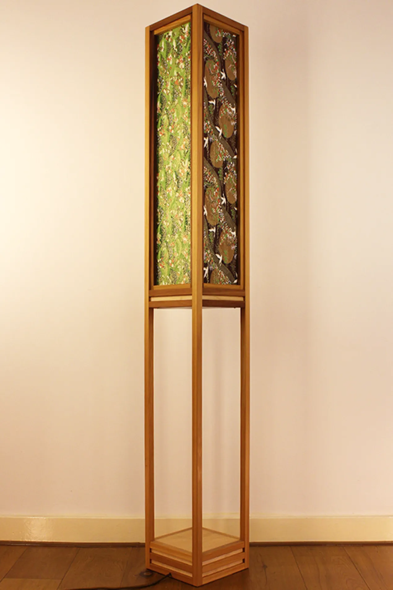 Vloerlamp Ginza cedar