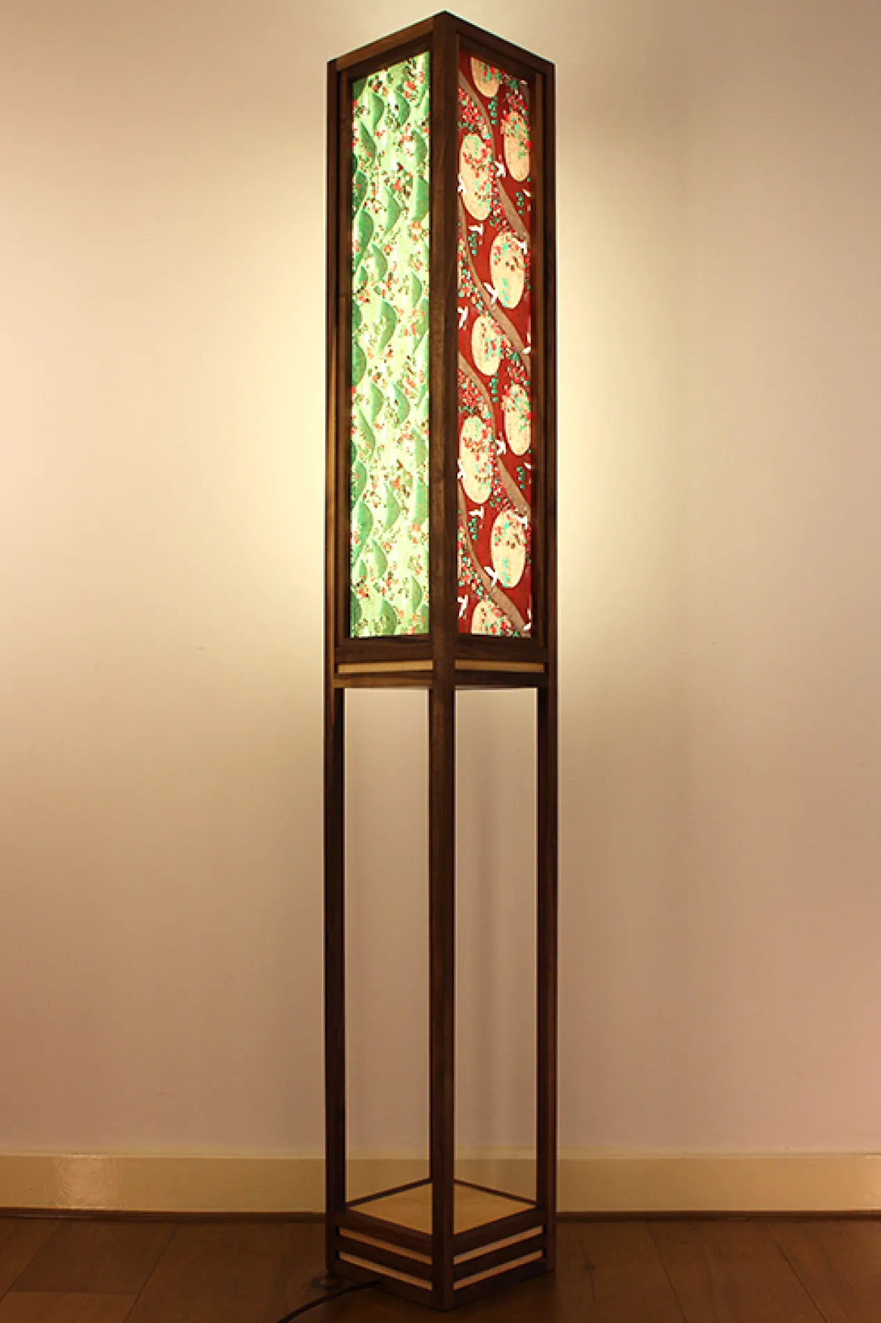 Vloerlamp Ginza walnut