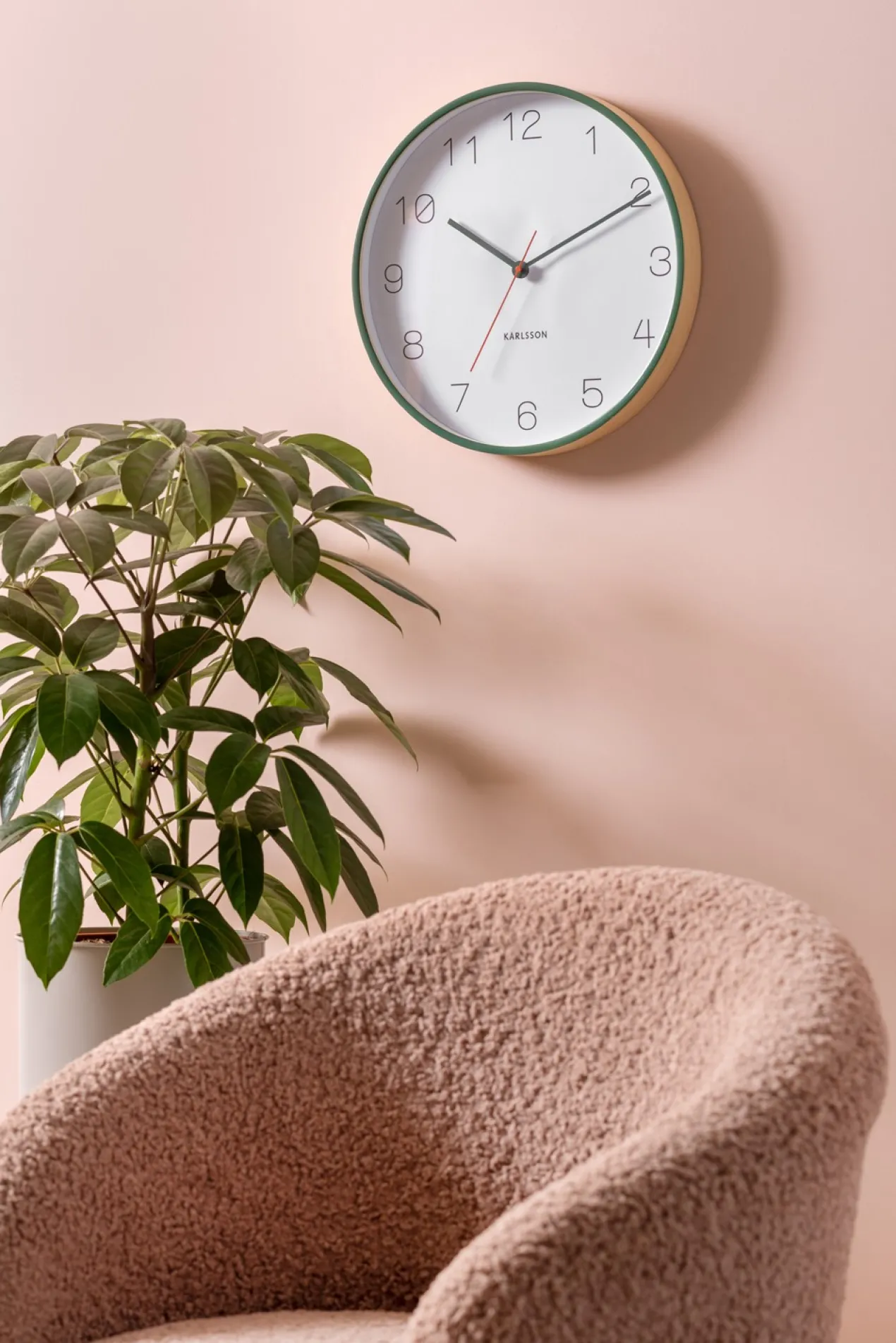 Wall clock Joy wood w. dark green accents