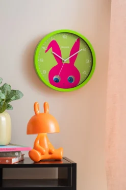 Wall clock Peekaboo Ladybug green