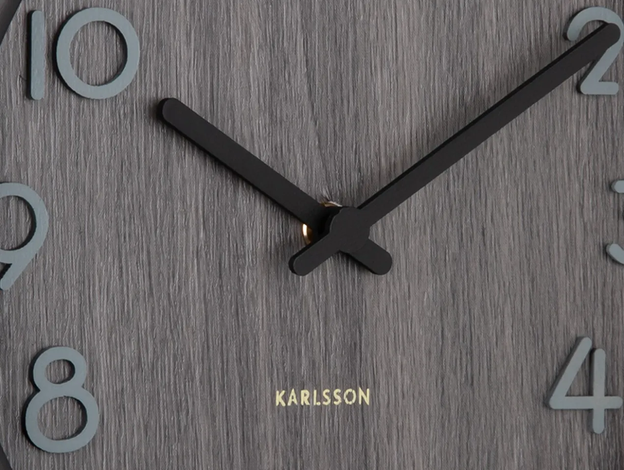 Wall clock Pure small walnut wood