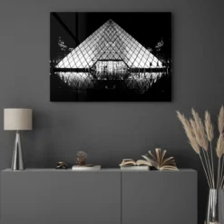Walljar acrylglas schilderij - Louvre Frontview Acrylglas schilderij - 80 x 120 cm
