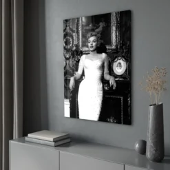Walljar acrylglas schilderij - Marilyn Monroe Posing Acrylglas schilderij - 60 x 90 cm