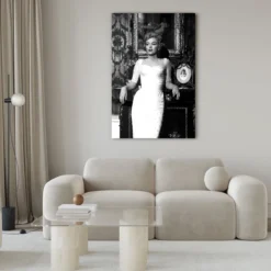 Walljar acrylglas schilderij - Marilyn Monroe Posing Acrylglas schilderij - 150 x 225 cm
