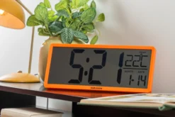 Wall/Table clock Retro LCD black