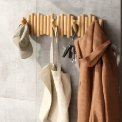 WandkapstokUmbra Picket 8 haken naturel hout