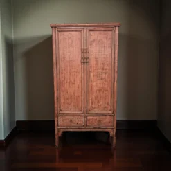 Wandkast 2 deur 4 la roze/rood uniek
